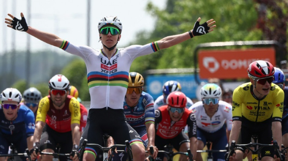 Cyclisme: Pogacar frappe d'entr&eacute;e