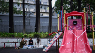 Covid: à Hong Kong, des pique-niques pour esquiver le traçage
