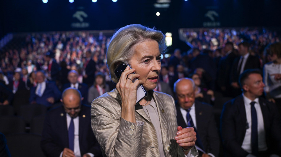 Von der Leyen, 'oggi prima tranche da 3 miliardi del prestito all'Ucraina
