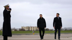 Selenskyj zu Besuch in Frankreich eingetroffen 