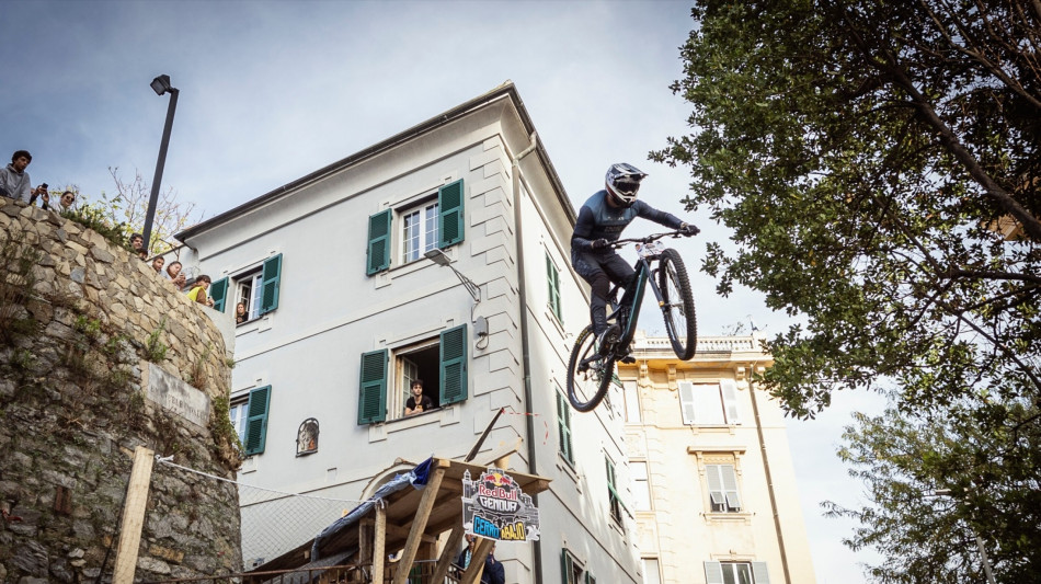 Urban downhill, torna il Red Bull Cerro Abajo a Genova