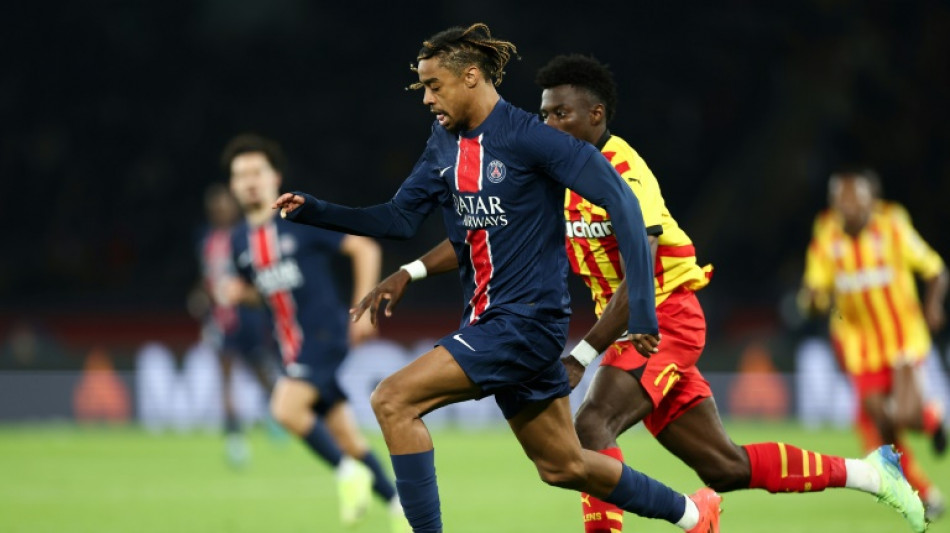 Foot: le PSG domine Lens (et la Ligue 1) m&ecirc;me en ratant beaucoup