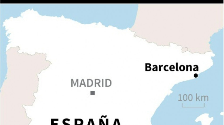 Dos heridos graves al volcar un autob&uacute;s cerca de Barcelona