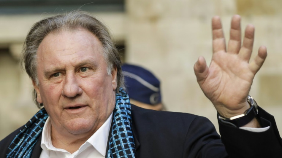 Gérard Depardieu conteste sa mise en examen pour "viols" : décision le 10 mars