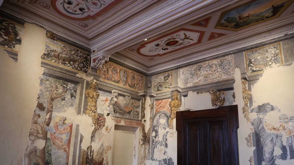 Casa Leopardi a Recanati, scoperto affresco databile tra '500 e '600 nella Biblioteca