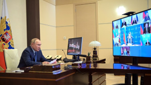 Ukraine: "confrontation ou concertation, c'est à Vladimir Poutine de le dire", insiste Paris