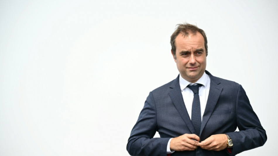 Lecornu prend ses marques &agrave; Matignon, o&ugrave; il va recevoir les forces politiques