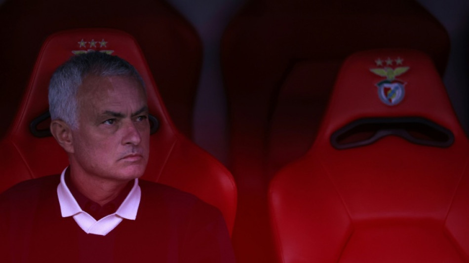 El Fenerbahçe despide a Mourinho tras quedar fuera de la Liga de Campeones