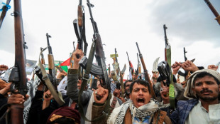 I&ecirc;men sofre bombardeios de EUA e Israel ap&oacute;s atacar principal aeroporto israelense