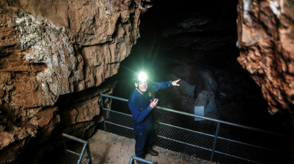 Cient&iacute;ficos descubren las primeras tumbas de la prehistoria en Sud&aacute;frica 