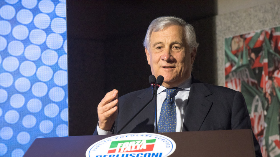 Tajani, 'Salvini al Viminale? Rimpasto non &egrave; all'ordine del giorno'