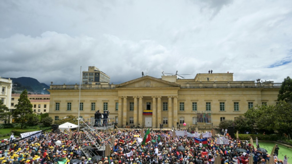 Petro convoca mobiliza&ccedil;&otilde;es de apoio e pede que Congresso aprove reformas