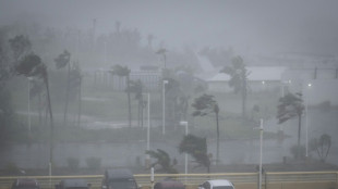Un supertif&oacute;n provoca importantes da&ntilde;os cerca de Guam, en el Pac&iacute;fico