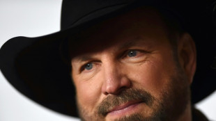 El m&uacute;sico estadounidense de country Garth Brooks niega las acusaciones de violaci&oacute;n