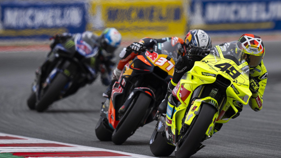 MotoGp: caos gp Catalogna, alla fine vince Di Giannantonio