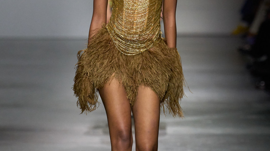 Giuseppe Di Morabito porta in passerella la caduta di Icaro