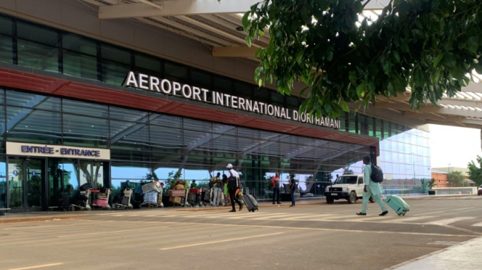 Niger: retour au calme apr&egrave;s des tirs nourris autour de l'a&eacute;roport de Niamey