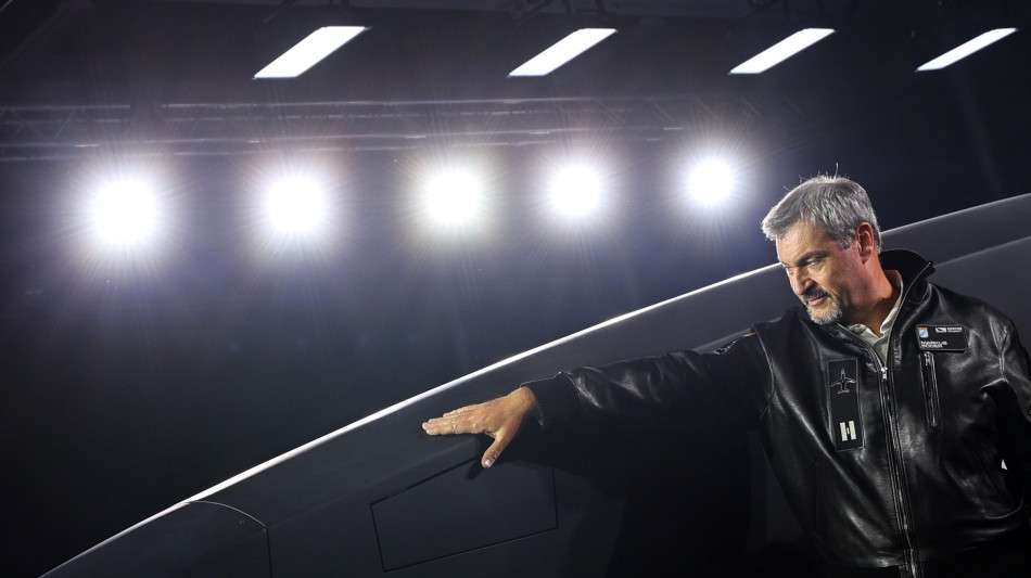 Governatore Baviera, 'bisogna poter abbattere subito i droni'