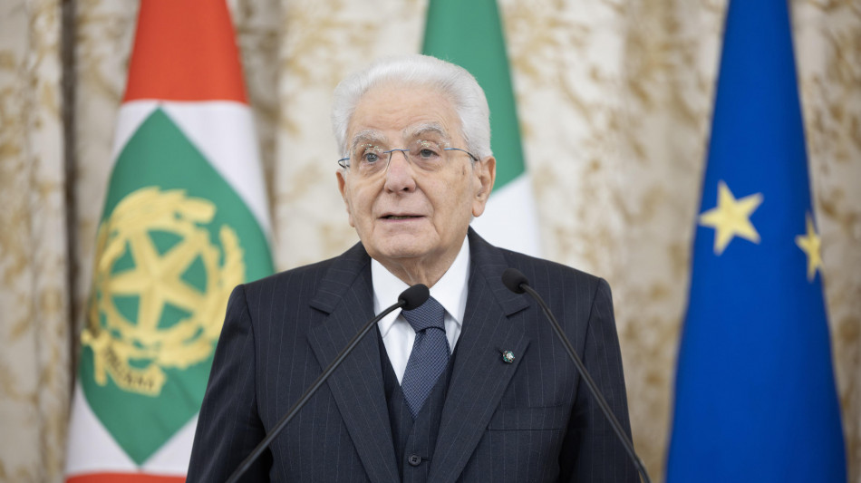 Mattarella, nel ricordo della Resistenza l'Italia ribadisce l'impegno per la pace