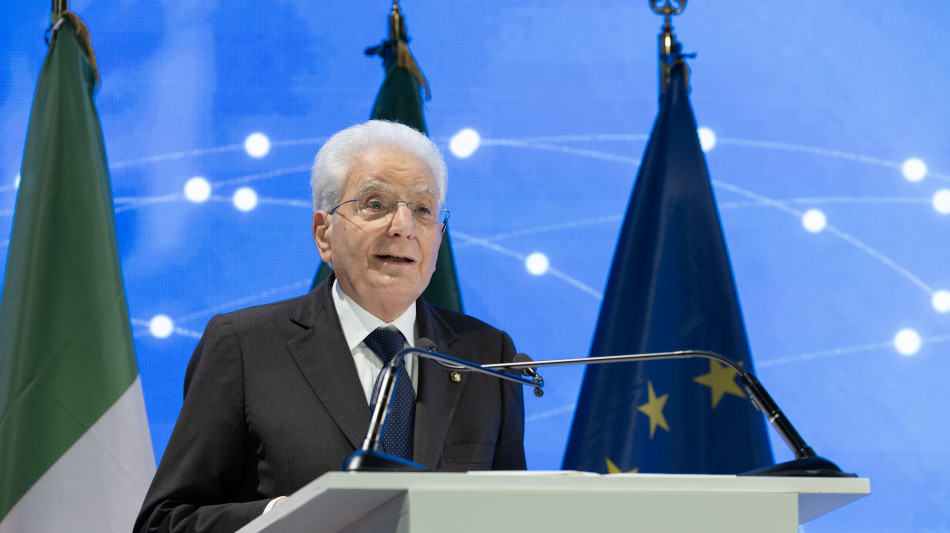 Mattarella, esorto istituzioni a massimo impegno contro le morti sul lavoro
