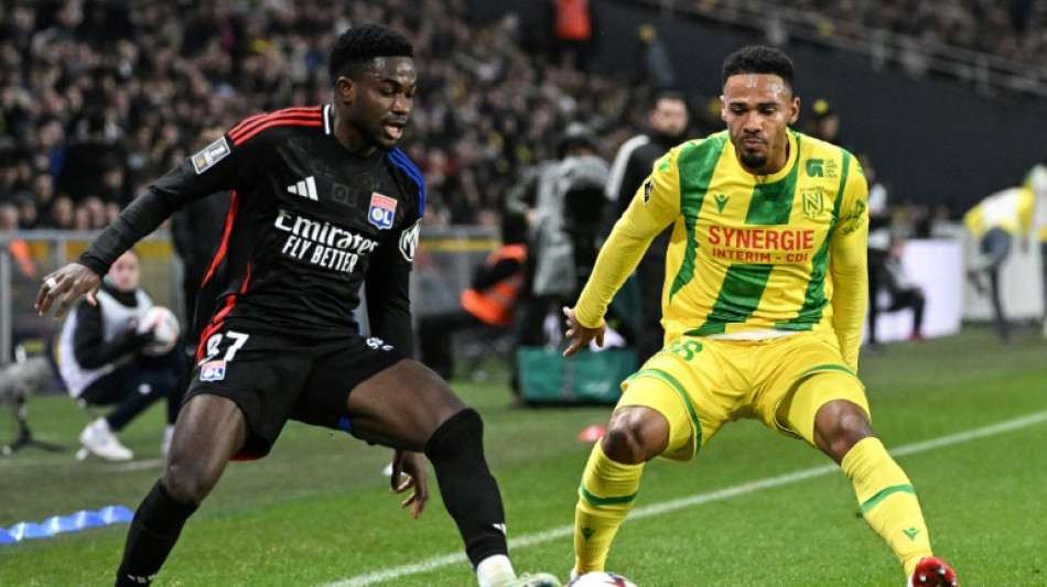 L1: Lyon frein&eacute; par Nantes