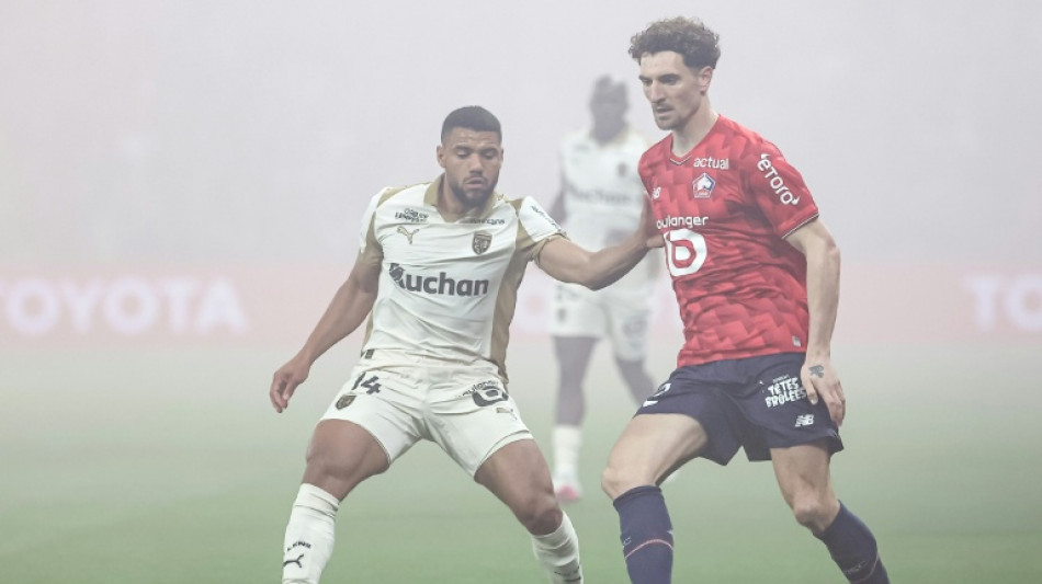 Lens perde para Lille e se afasta da briga pelo t&iacute;tulo franc&ecirc;s