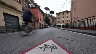 Ragazzino di 11 anni travolto da un camion dei rifiuti a Reggio Emilia, &egrave; gravissimo