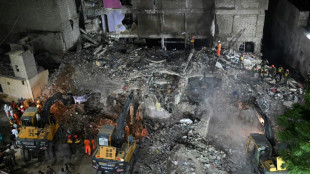 Pakistan: au moins 14 morts dans l'effondrement d'un immeuble