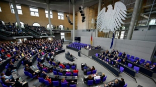 Bundestagspr&auml;sidentin Kl&ouml;ckner will im Streit um Umgang mit AfD "vermitteln"