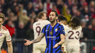 Mondiale Club: risentimento alla gamba destra per Calhanoglu