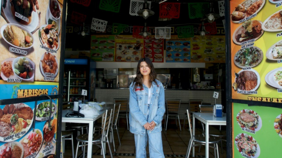 "Peor que la pandemia": redadas migratorias paralizan el comercio en Los &Aacute;ngeles