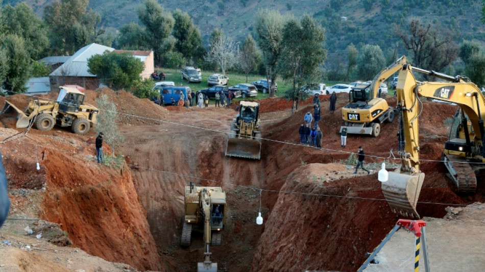 Morocco rescuers dig for boy trapped in well