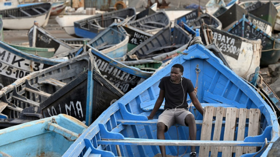 Dieciséis emigrantes desaparecidos en un naufragio cerca de las islas Canarias