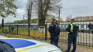 Cuatro muertos y 12 heridos por una explosión en una estación de tren en Ucrania