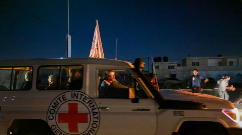 Yoni Asher "gl&uuml;cklich" &uuml;ber Wiedersehen mit von Hamas freigelassener Frau und T&ouml;chter