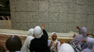 Peregrinos musulmanes lapidan a Sat&aacute;n, &uacute;ltimo rito de la gran peregrinaci&oacute;n a La Meca