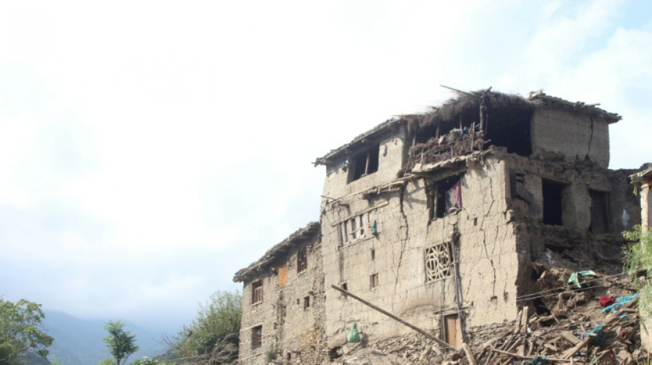 Le bilan du séisme en Afghanistan bondit à plus de 2.200 morts