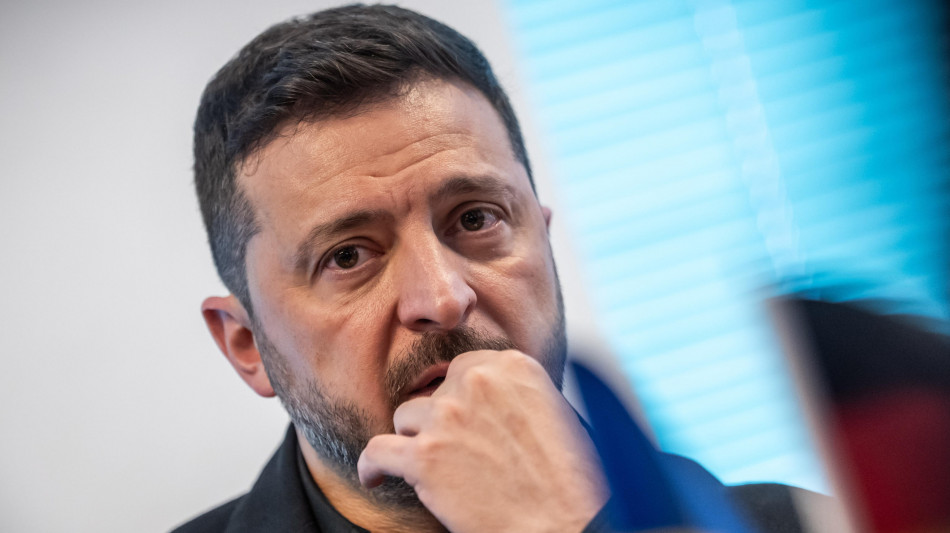 Zelensky, 'implementare le decisione prese ad Ankara sui Patriot'