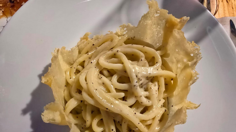 Italiani fra IgNobel 2025 con la fisica della cacio e pepe