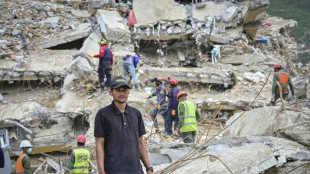 'At&eacute; o fim': o trauma de um volunt&aacute;rio que procura familiares soterrados na Venezuela
