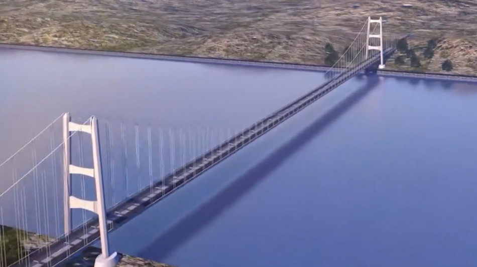 Manifestazione a favore del ponte sullo Stretto, un migliaio a Messina