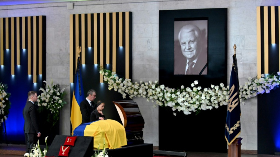 L'Ukraine dit adieu &agrave; son premier pr&eacute;sident, L&eacute;onid Kravtchouk