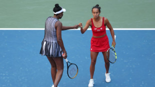 Venus Williams avan&ccedil;a &agrave;s oitavas no torneio de duplas do US Open