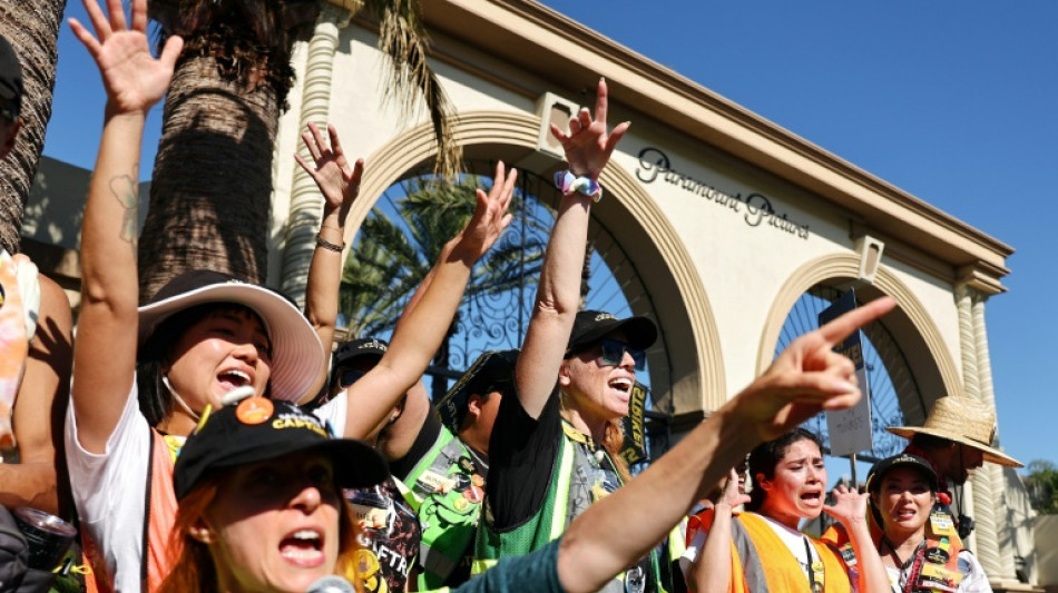 US labor unions fight to contain AI disruption