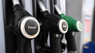 Mimit, prezzo medio self benzina a 1,995 euro, gasolio a 2,080