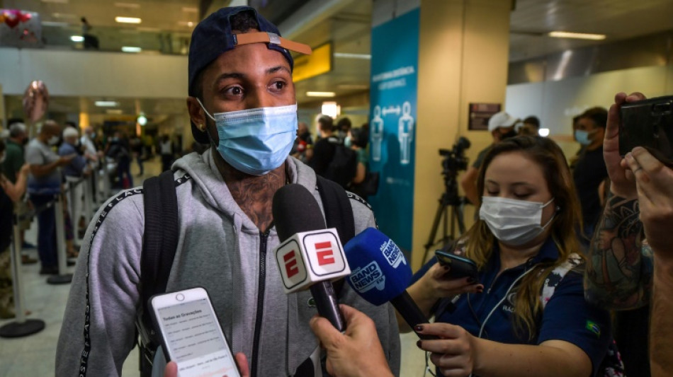 Foot: les joueurs &eacute;trangers en Russie et Ukraine vont pouvoir s'engager ailleurs annonce la Fifa