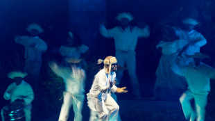 Bad Bunny protagonizará el show musical del Super Bowl