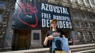 La amarga espera de las familias de los prisioneros de Mari&uacute;pol