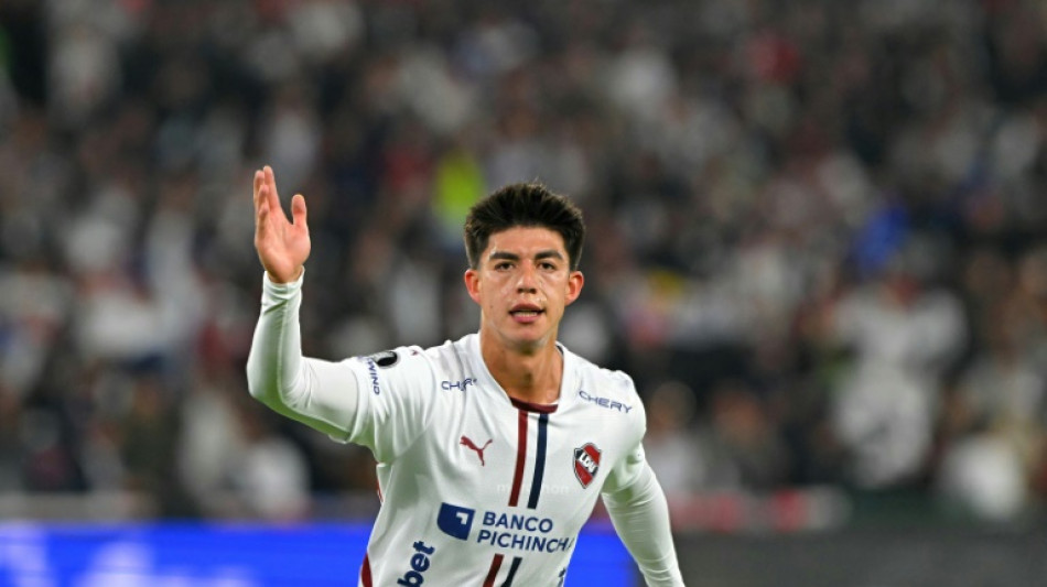 Palmeiras é atropelado pela LDU (3-0) e se complica na Libertadores