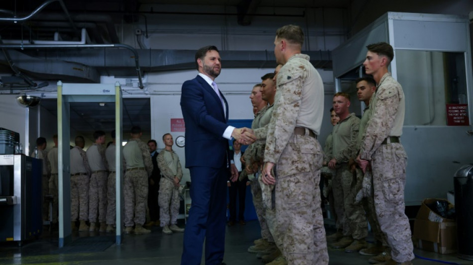 Tropas enviadas a Los &Aacute;ngeles siguen siendo "necesarias", dice Vance